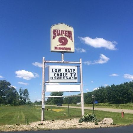 Super 9 Motel Albion Bagian luar foto